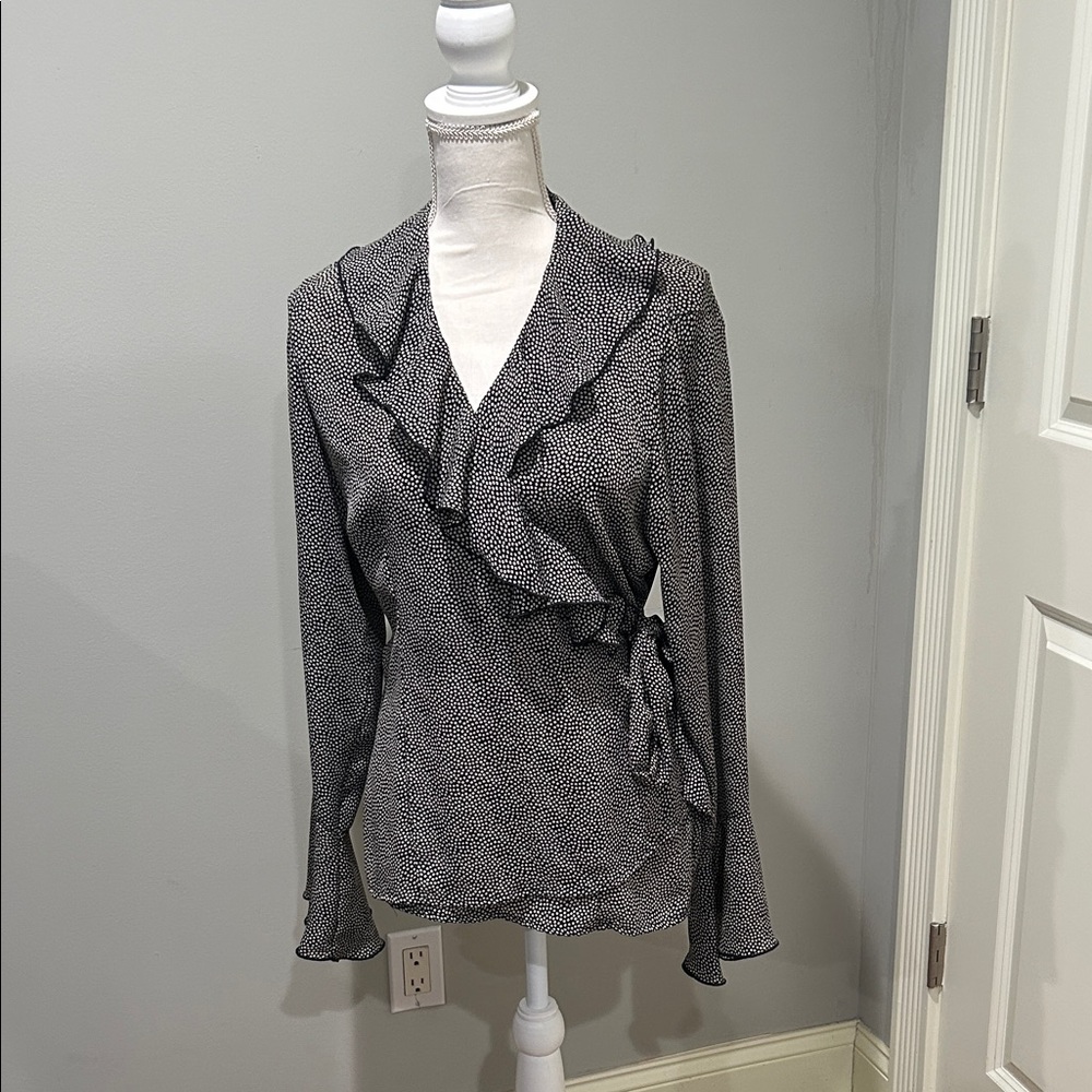 New York & Company Black and White Ruffle Blouse